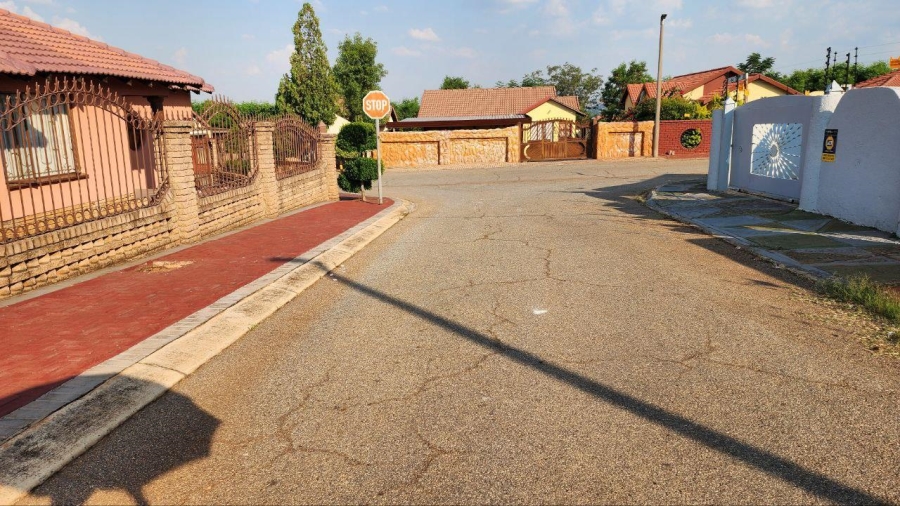 3 Bedroom Property for Sale in Tlhabane North West